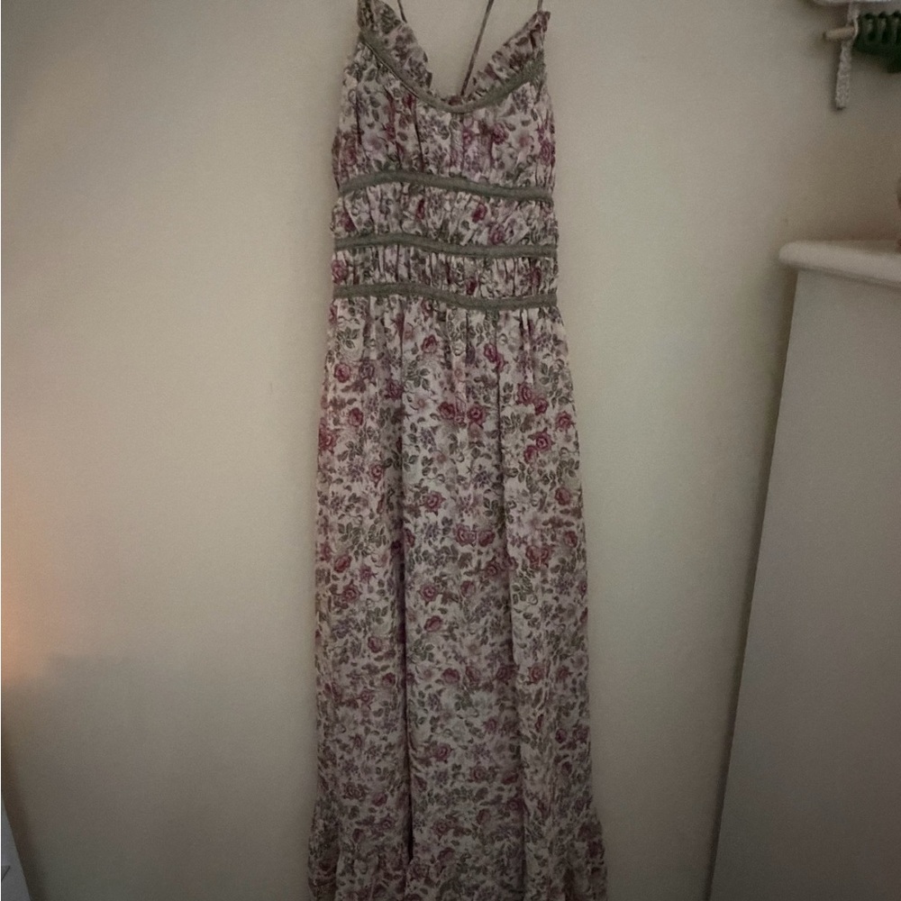 Dress Forum Pink and Cream Floral Maxi Dress